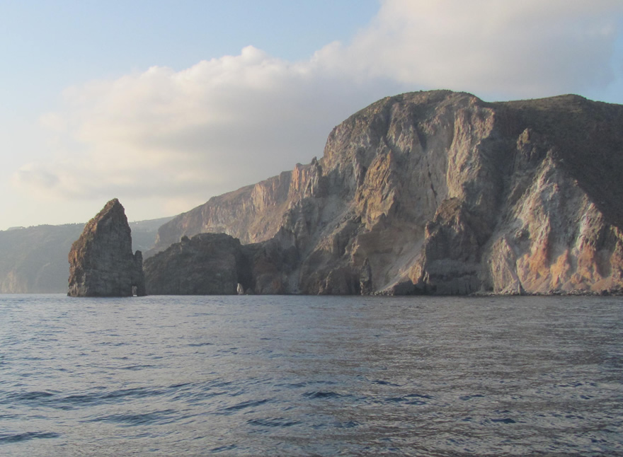 Exclusive day cruises and sailing excursions around Lipari, Aeolian Islands